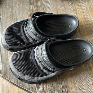 Venture Pack Crocs - adult sized Men’s 9, Women’s 11